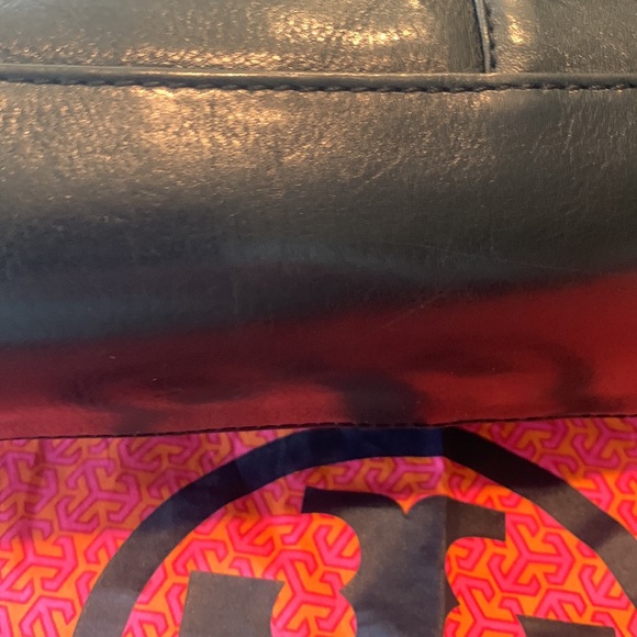 Tory Burch Black Nico East West Leather Tote with Gold Hardware - Picture 9 of 16